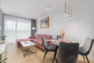 Westin House Resort Apartment Kołobrzeg by Noclegi Renters - Colberga - 1