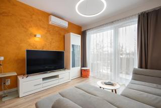 Metro Młynów Vibrant Apartment by BookingHost - 7