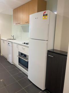 Pelican Waters Resort One Bedroom Apartment - 5