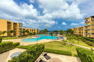 Feel At Home In This Perfect 2 Bdr With The View - 1