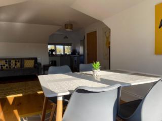 Stylish Georgian Apartment In An Ideal Location - 3