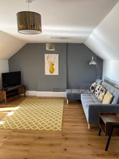 Stylish Georgian Apartment In An Ideal Location - 0