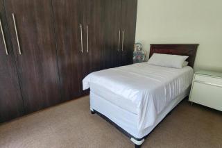 Luxury 3-Bedroom private Retreat - Bloemfontein - 1