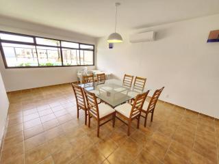 Cobertura 5 quartos sendo 4 suites , piscina churrasqueira , Pitangueiras , 4 vagas - Guarujá - 5