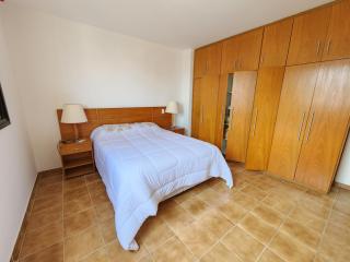 Cobertura 5 quartos sendo 4 suites , piscina churrasqueira , Pitangueiras , 4 vagas - Guarujá - 2