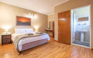 50 Shades of Hay Guesthouse - 8