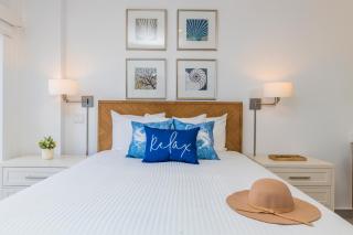 Love Where U Live And Stay Turquoise View Studio - 6