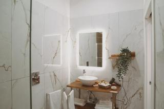 Sisina Luxury Room Jacuzzi & Piscina - 9