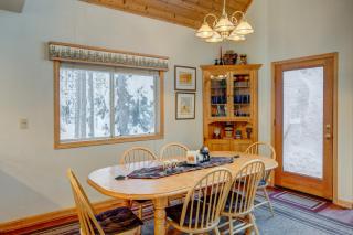 Tahoe Donner Greenbelt Retreat - Truckee - 5