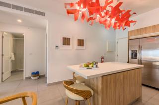 Put On Your Red Shoes And At This Condo - Madiki - 5