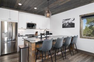 Overlook Cabin. Romantic Views Fire Pit/Hot Tub & Zion Adventure - Orderville - 6