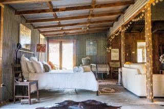 The Shearing Shed - Boutique Farm Stay - Cowra - 7