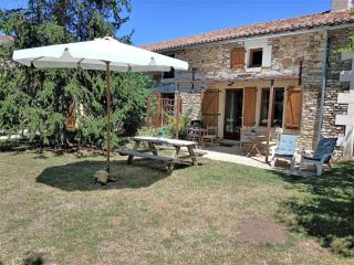 Holiday Home in Loire near Castles and Nature - Frontenay-sur-Dive - 5