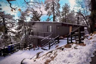 Updated Mountain Cabin Retreat with 180 views off Deck and Balcony - 9