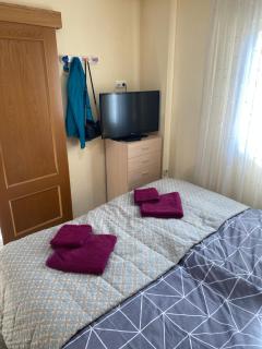 Cozy apartment just 8 min walk from the beach! - 2