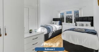 Bordesley - 3 Bedroom, Sleeps 7, Wi-Fi , Parking - JRR Stays - Birmingham - 2