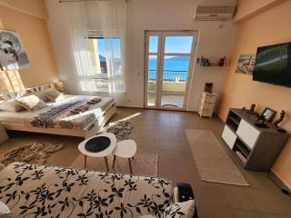 Beachside Studio with Sea View - Herceg Novi - Herceg-Novi - 6