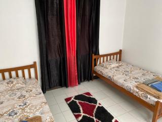 Chez Bibi - - 2