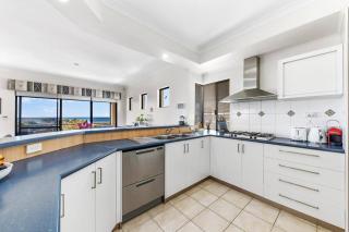 Busselton Beachfront Family Holiday Home - Busselton - 7
