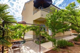 Apartments Svalina - Vantačići - 3