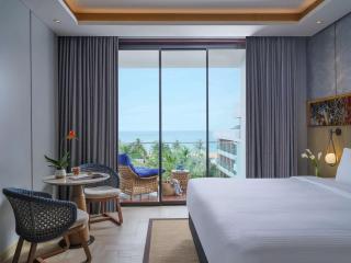 Pullman Lombok Merujani Mandalika Beach Resort - Kuta - 4