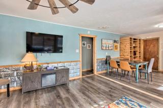 Cozy Red River Condo - Walk to Chair Lift! - Red River - 5