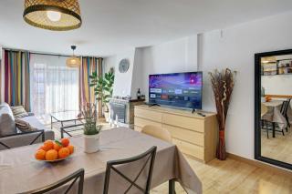 APARTAMENT PAU CASALS, 2 min walk from the sea & sea view - Lloret de Mar - 9