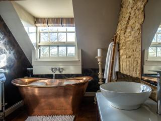 Pineapple Spa Cottage - 7