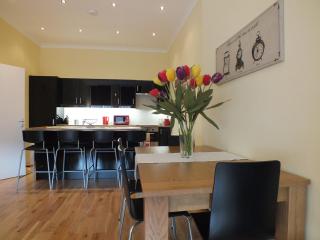 Picardy Place Apartment - 6