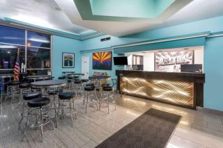 Super 8 by Wyndham NAU/Downtown Conference Center - Flagstaff - 3