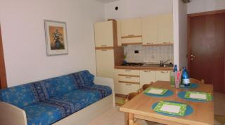 Flat for up 7 guests in residence with pool - 7