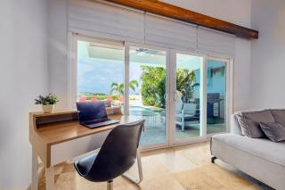 Fantastic 3-Bdr Villa With Gorgeous Pool View - Palm-Eagle Beach - 5