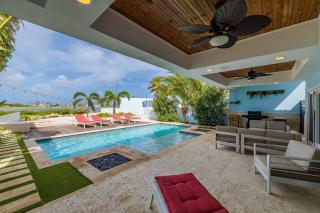 Fantastic 3-Bdr Villa With Gorgeous Pool View - Palm-Eagle Beach - 1