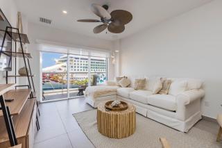 Experience The Groovy Harbour House Lifestyle - Oranjestad - 5