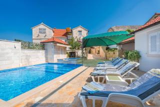 Family friendly house with a swimming pool Skrip, Brac - 17345 - 8