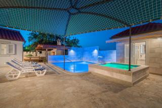 Family friendly house with a swimming pool Skrip, Brac - 17345 - Postira - 2