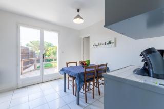 Le Verger, villa lumineuse et agréable avec son espace extérieur clos au cœur de notre vignoble - 7
