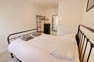 Queens House, Worthing - Worthing - 8