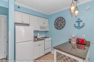 Ocean View Double Suite with Beautiful Decor and Accents Caravelle Resort 1504 Sleeps 6 Guests - Myrtle Beach - 1