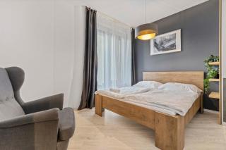 LAM Anthracite w AC & balcony - Bratislava - 8