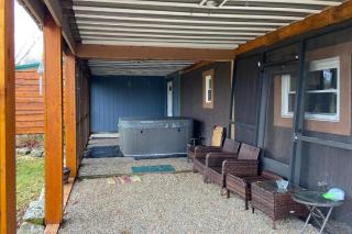 Updated Buckeye Lake Retreat with Game Room! - Thornville - 8