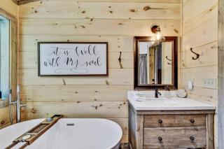 Oakley's Mountain Modern Lodge - Luxury Family Cabin in Arts and Craft District - Gatlinburg - 7