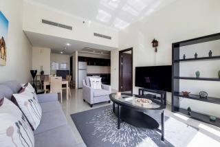 Vacationer Holiday Homes I Peaceful 1 Bedroom I Marina & Yacht Views - 2
