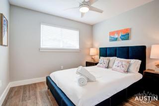 Recently Remodeled Home Close to South Congress - 8