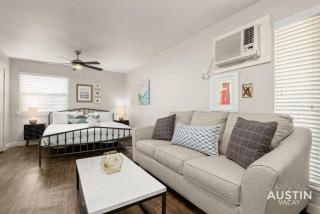Walk To Zilker King Bed Pool Free Parking - Austin - 0