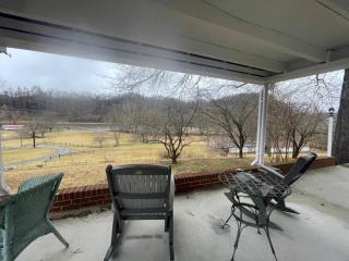Riverside Home - Galax - 6
