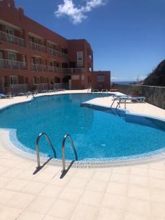 Beach front apartment with stunning ocean views! - 4