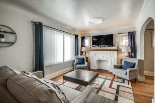 "Elizabeth Lake House" ~Sleeps 7~ Pontiac/GM Exec - Pontiac - 9