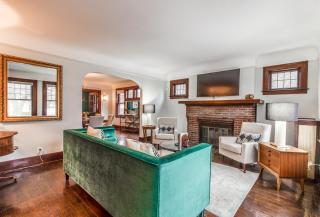 NEWHOST-Victorian Pintrest Style 15min to Downtown - Detroit - 0