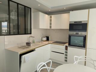 Superbe appartement climatisé proche plages, grande terrasse et parking privé - Antibes - 4